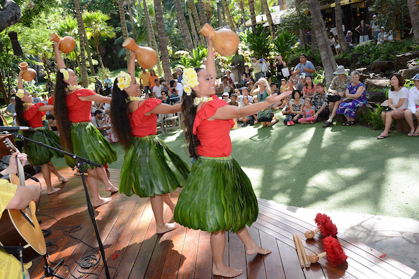 Opening Ceremony-Ka La Onohi Mai o Haehae (2) のコピー