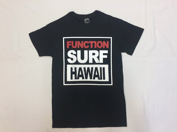 ハワイで買いたいロゴ入り Tシャツ・パーカー・スウェット 10店33枚大 