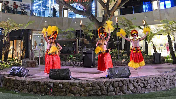 1485206781hula-international-market-place-long