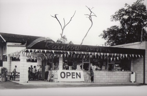 rainbow driveinn hawaii kapahulu