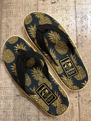 th_Pineapple print