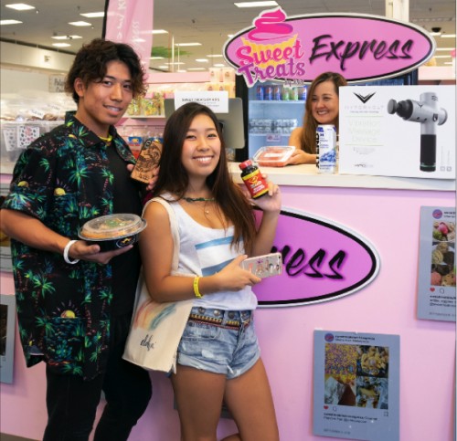 MP2_OhanaHaleMarketplace-hawaii-ward-kakaako-shopping-sweets-asian-food-hawaiian-food7-500x483