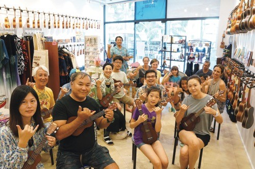 th_Ukulele-Store-500x332