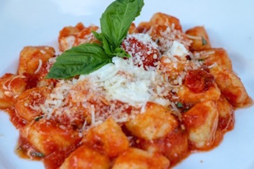 th_PG3_Gnocchi-Sorrentina_Il-lupino-TrattoriaWain-bar-Hawaii-Waikiki-Restaurant-Itarian4-400x266