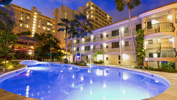 the-waikiki-sand-villa-hotel-gallerygallery_pool1_1280x7201