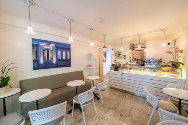レディエム ケーキ ミルクレープ ワイキキ 店内