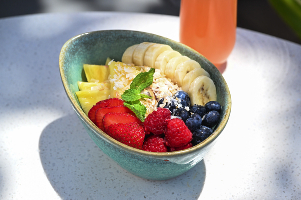 deck waikiki acai bowl