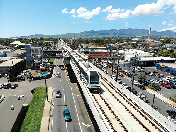 ホノルル　高架鉄道　スカイライン