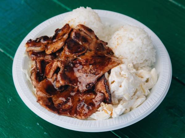 レインボードライブイン　BBQポーク　ハワイ　プレートランチ