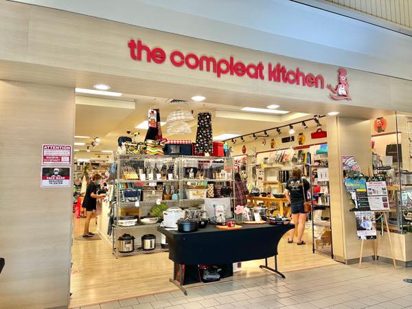 th_kahala mall hawaii stores1