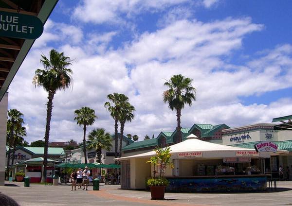 th_waikele premium outlet ワイケレプレミアムアウトレット　ハワイ1