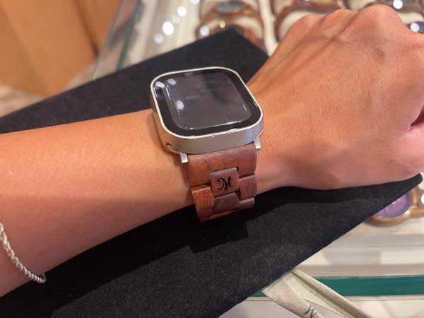 th_martinmaccurthur-hawaii-koa-wood-gifts5