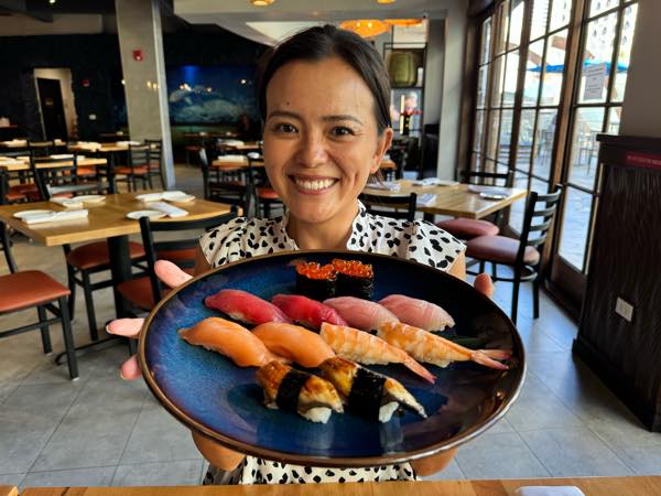 ザ・ブルーフィッシュ　ハワイ　ワイキキ　寿司食べ放題10