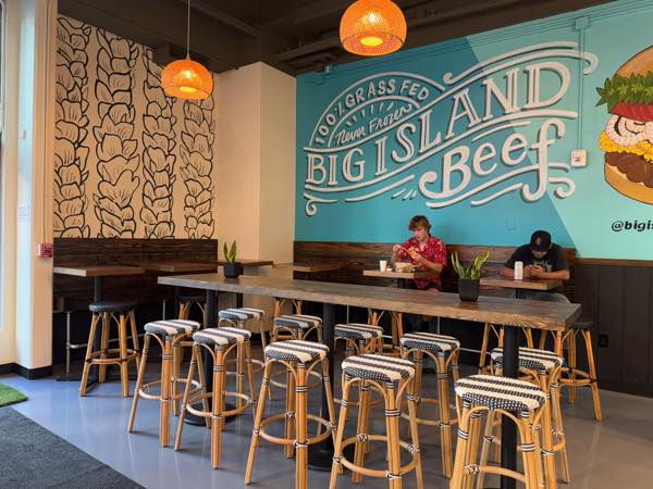 th_big island burger hawaii waikiki4